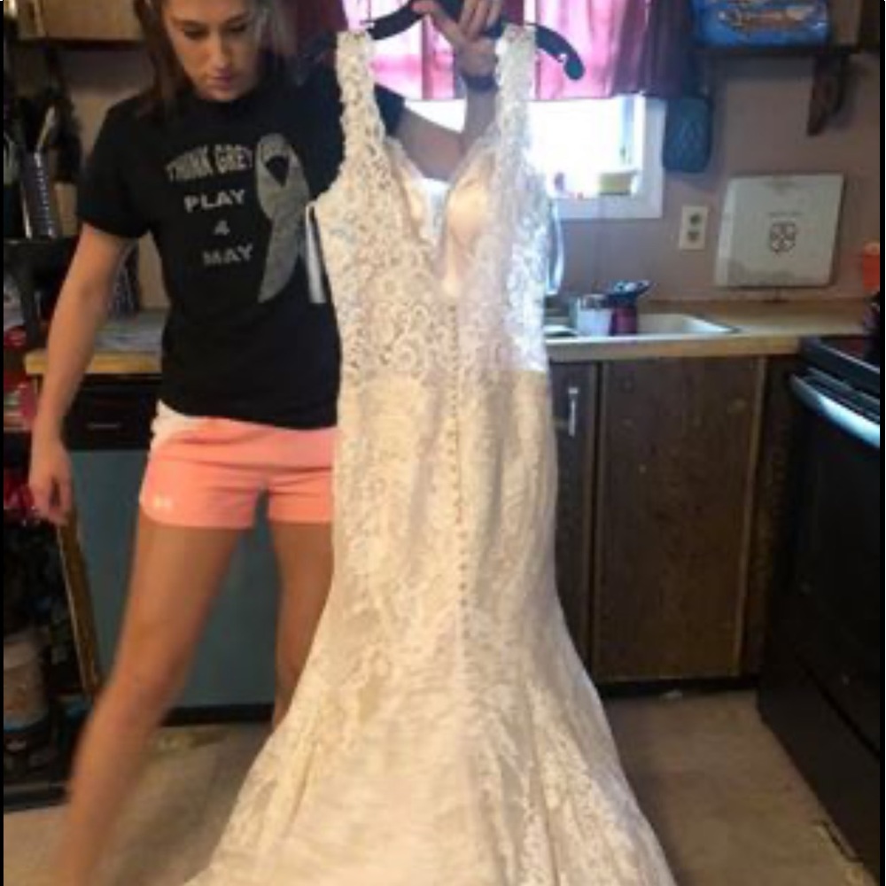 Wedding dress